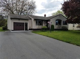 417 W Lewis St, Canastota, NY 13032