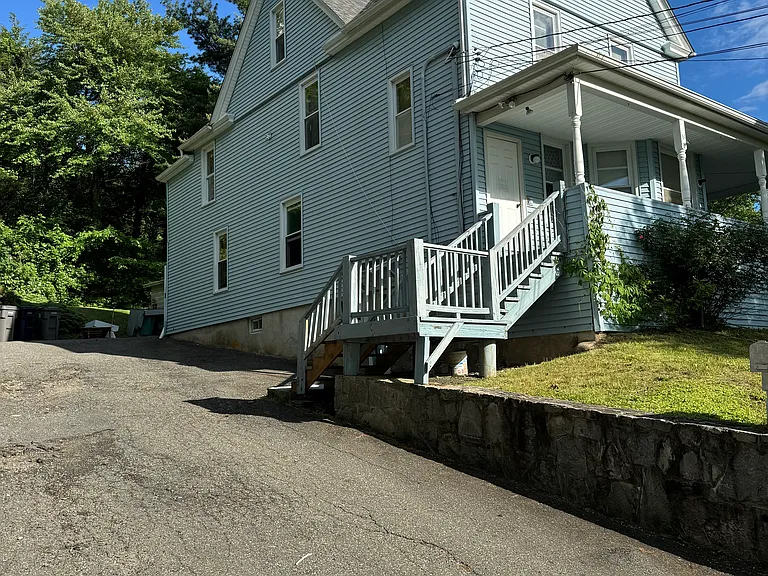 44 Bushnell Ave #1 — Photo 1