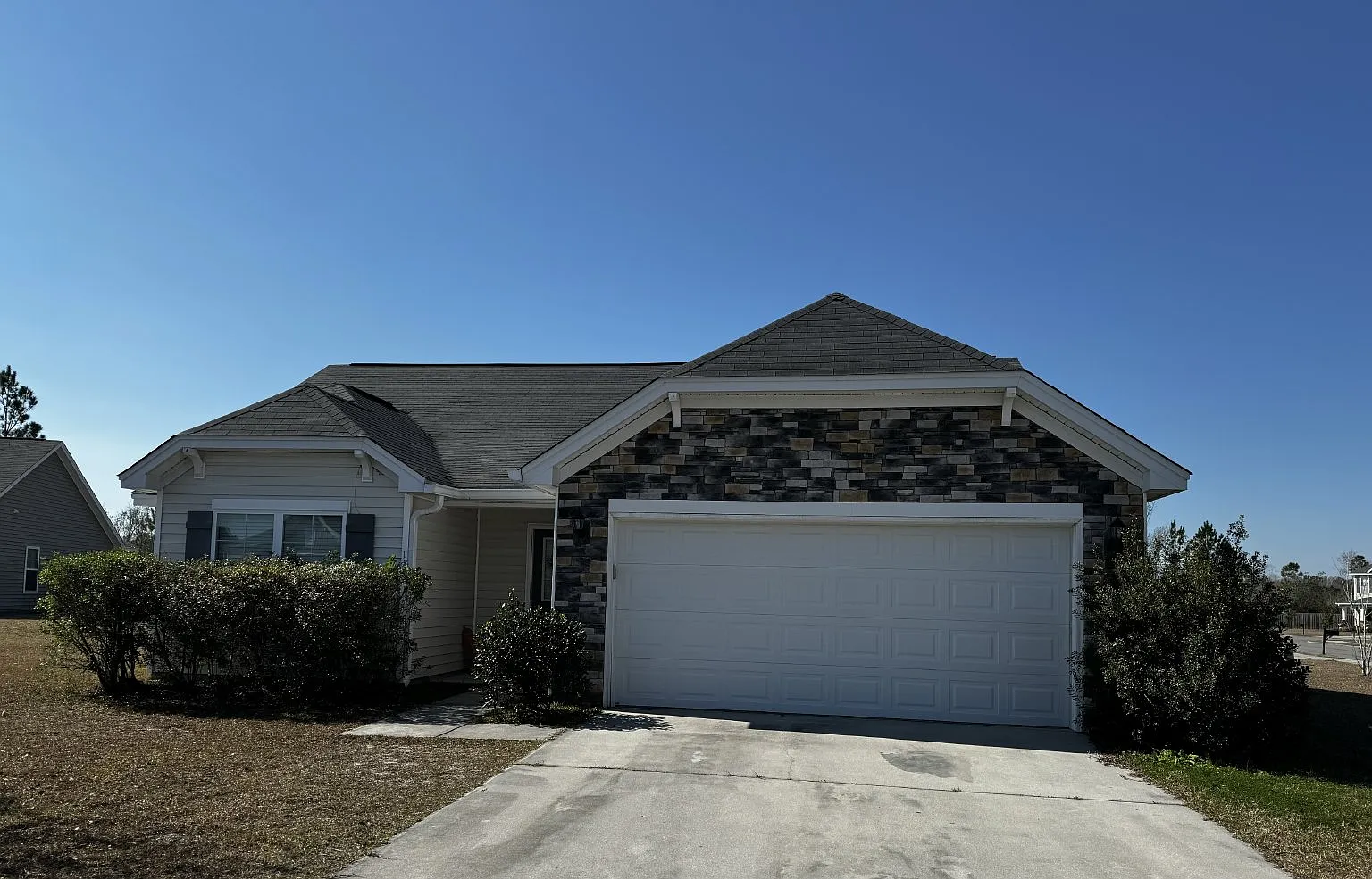 3 bed, 2.0 bath, 1494 sqft, $1,750 — Photo 1