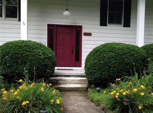 36898 Chestnut Ridge Rd, North Ridgeville, OH 44039