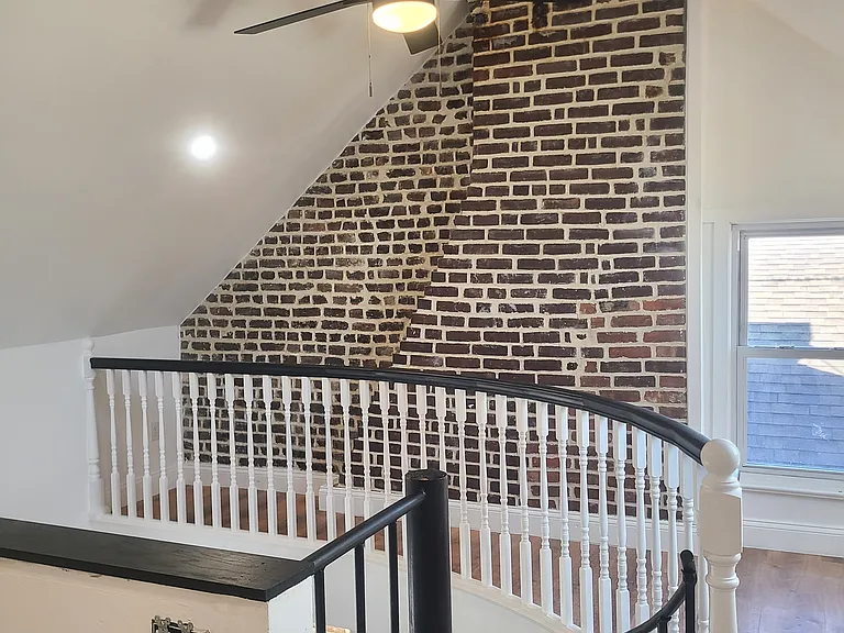 201-203 N 2nd St #6 — Photo 8