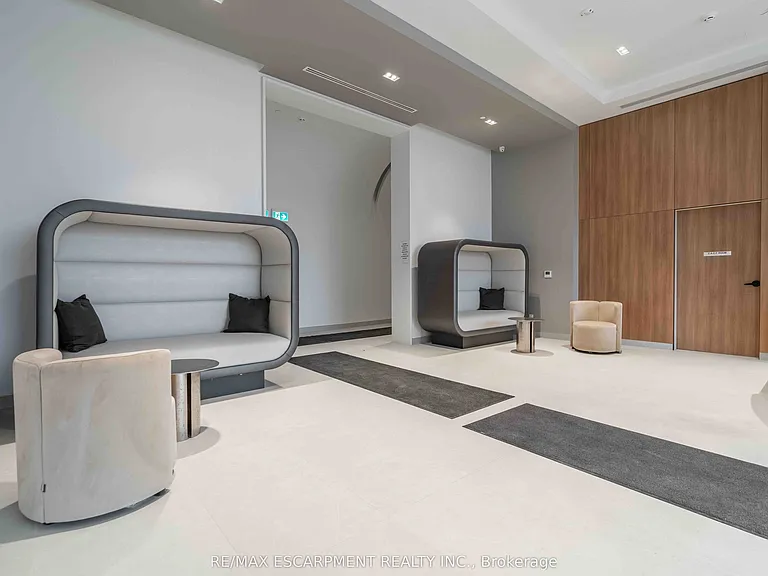 2075 Lakeshore Rd #416 — Photo 32