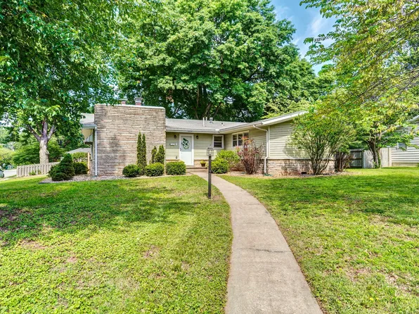 2023 S Saratoga Avenue, Springfield, MO 65804