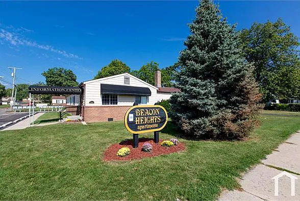 3401 Ardmore Trl — Photo 1