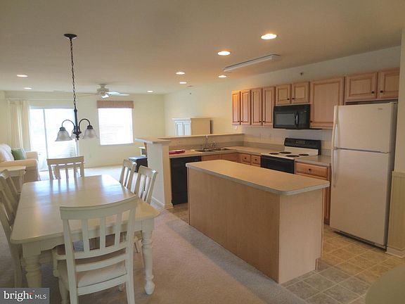 2nd image of 17293 King Phillip Way Unit 13