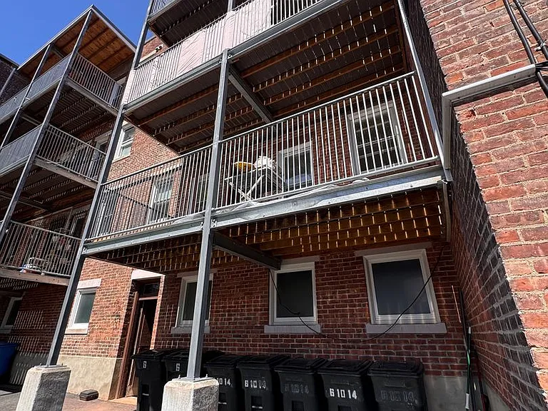 36-38 Radcliffe Rd #1 — Photo 11