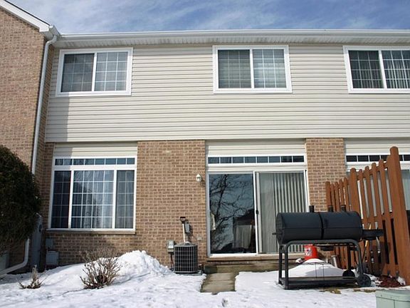 2nd image of 18131 Kirby Dr