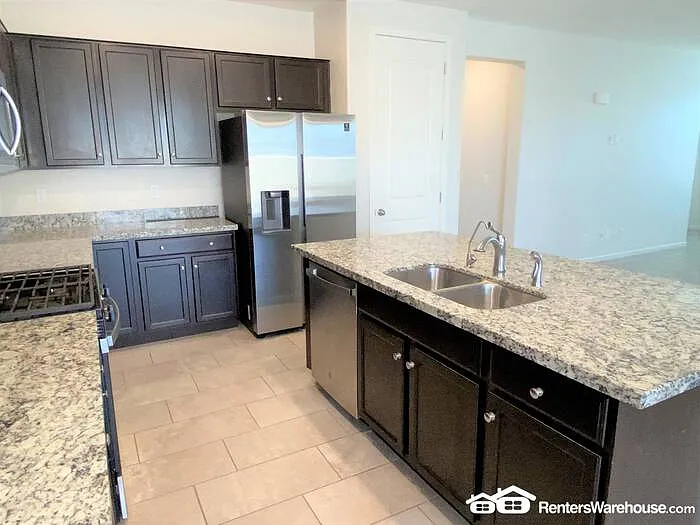 734 W Nova Pl — Photo 9