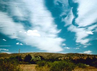 720 N Blackhawk Dr, Cornville, AZ 86325