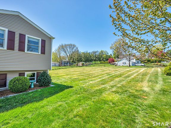3rd image of 149 Cook Hill Road