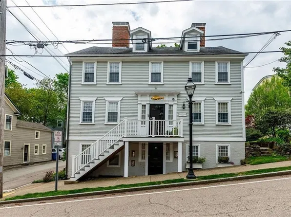 19 King St #4, East Greenwich, RI 02818