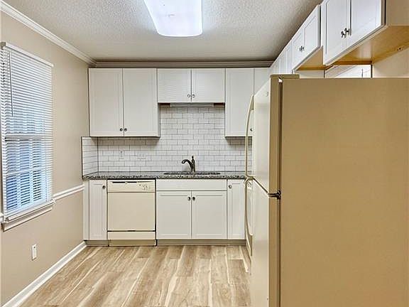 4th image of 3131 Burke Mill Ct