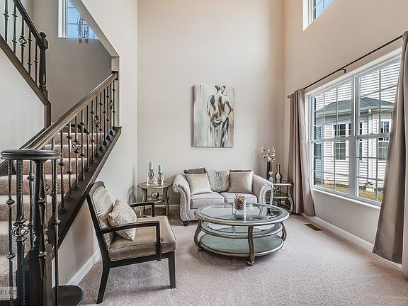 4th image of 1023 N Carly Cir