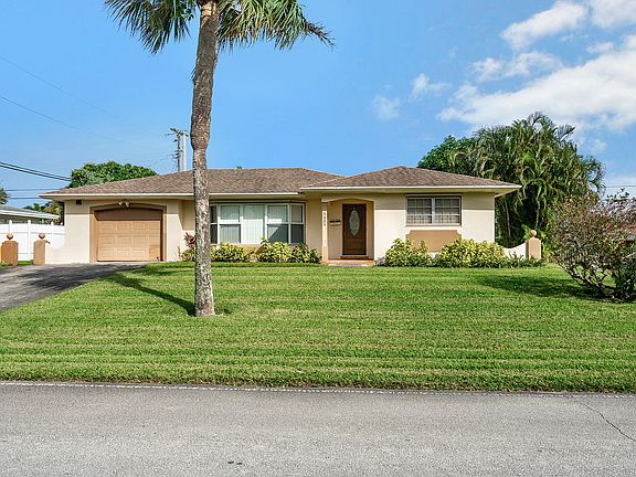 2nd image of 9806 Dahlia Ave
