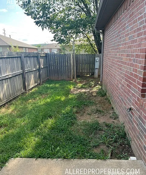 2725 Ponchartrain St #B — Photo 13
