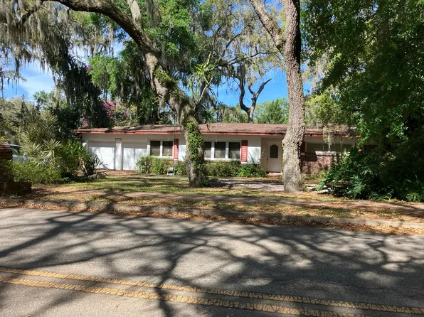 327 Sunnyside Rd, Temple Terrace, FL 33617