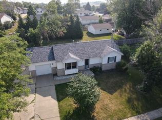 1510 North Dr, Ely, IA 52227