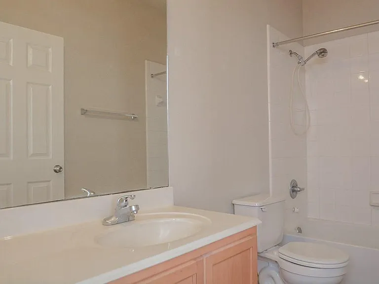 4911 Spring Showers Ct — Photo 12