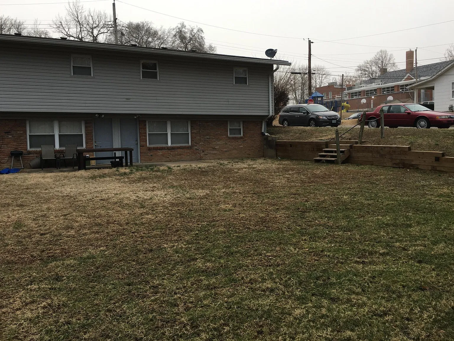 701 Perry St — Photo 3