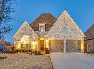 8016 Champion Creek Dr, McKinney, TX 75071