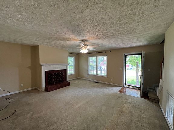 3rd image of 522 Breslin Ave