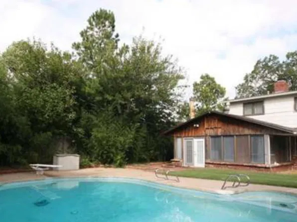 6005 Kingston Rd, Oklahoma City, OK 73122