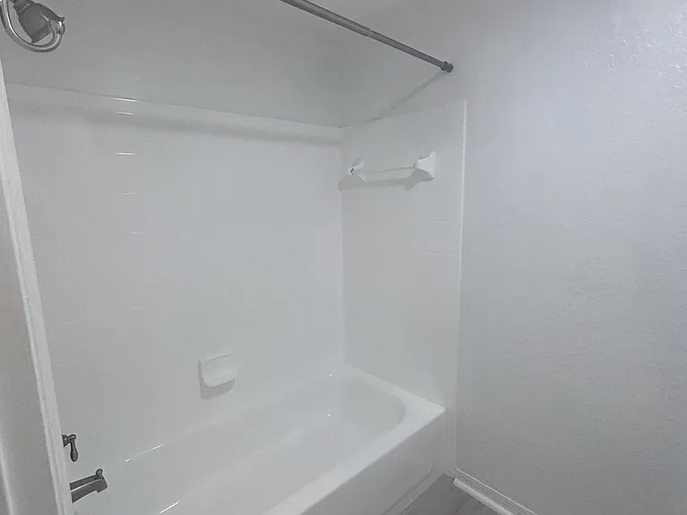 23560 Walden Center Dr #204 — Photo 4
