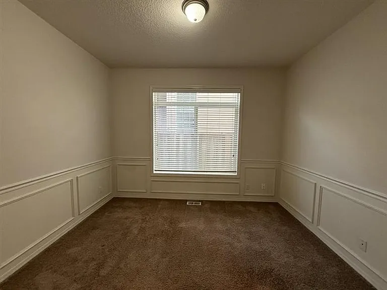 12556 NW Brimpton Ct — Photo 4