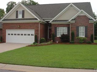 147 Colonade Ct, Benson, NC 27504