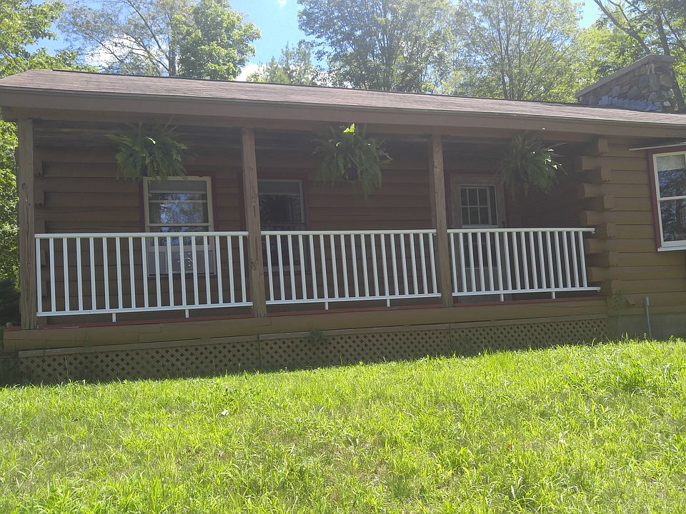 1st image of 534 Pleasant St
