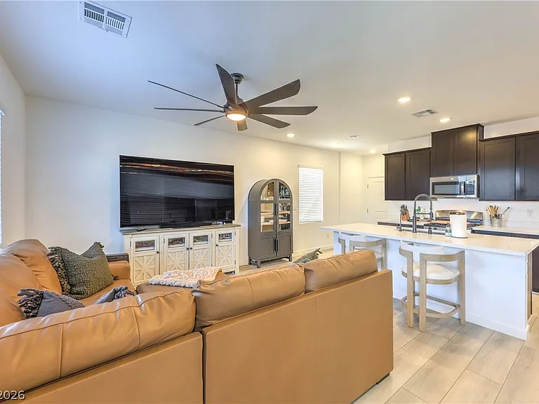 7025 Wales Coast St — Photo 11