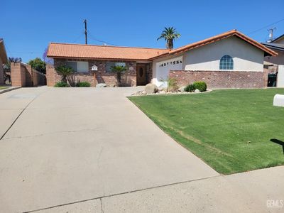 4500 Knoll Dr, Bakersfield, CA, 93308