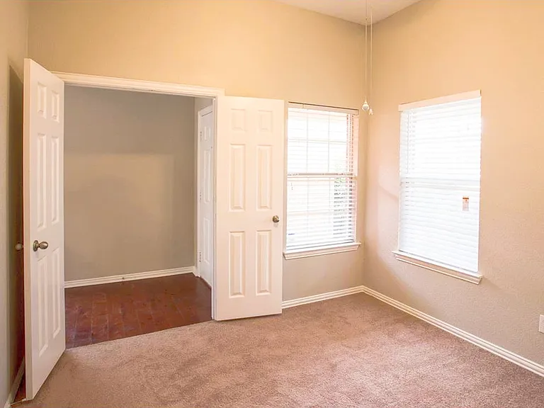 1006 Port Aransas Dr — Photo 16