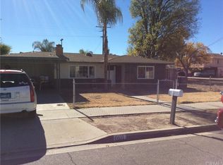601 W Devonshire Ave, Hemet, CA 92543