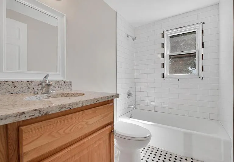353 Main St #206 — Photo 18