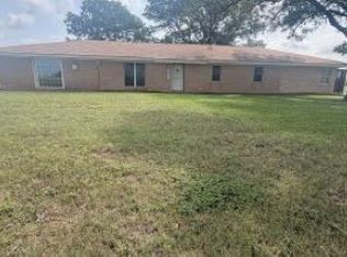 922 John Nors Rd, West, TX 76691