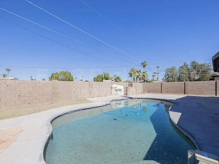 1612 E Gaylon Dr — Photo 41