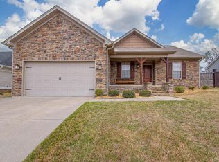 612 Surrey Ln, Benton, AR 72015