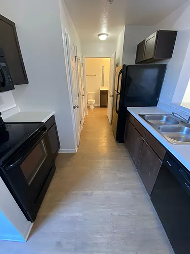 404 Jefferson St Photo 1