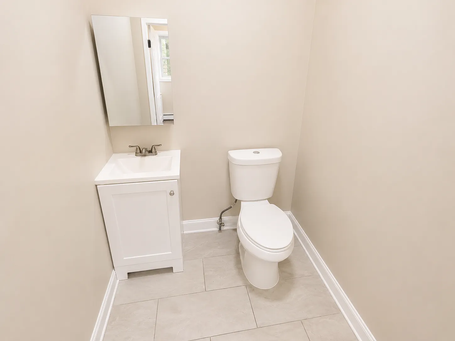 5 bed, 1.5 bath, 1500 sqft, $2,295 — Photo 4