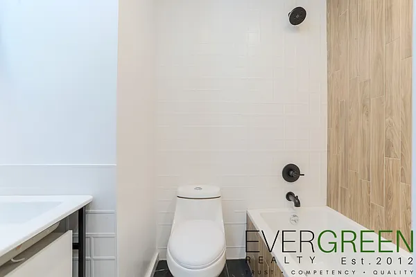 Rented by ERNY LLC | media 39