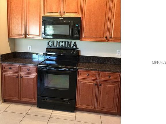 4th image of 1039 Providence Ln