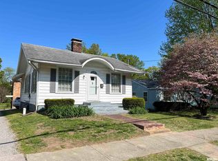 228 S 20th St, Murphysboro, IL 62966