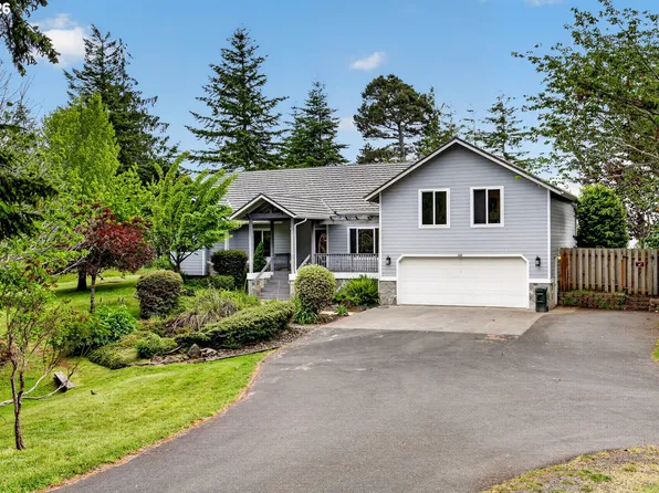 720 Kings Ave, Lakeside, OR 97449
