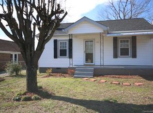 416 26th St SW, Hickory, NC 28602