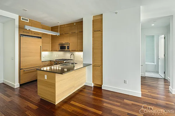 Rented by City Connections Realty | media 38