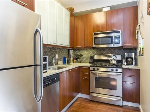 42 Prospect Street image 3 of 10