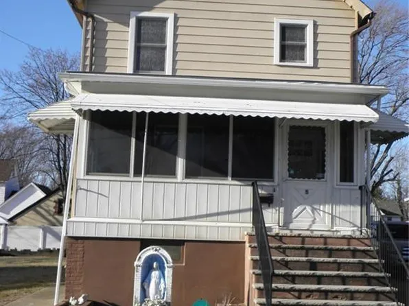 5 E Kupsch St, Sayreville, NJ 08872