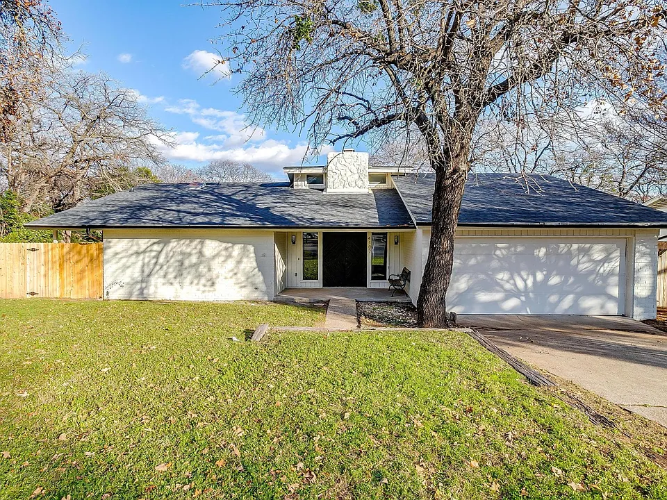 4107 Shamrock Dr