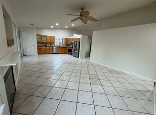 1965 Shelby Rd, Redding, CA 96002